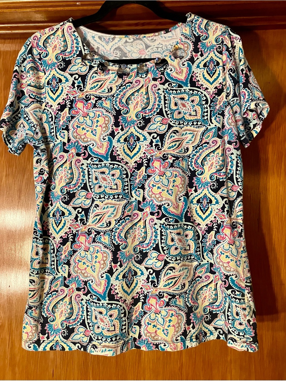 Kim Rogers Multi-Color Paisley Short Sleeve Tee